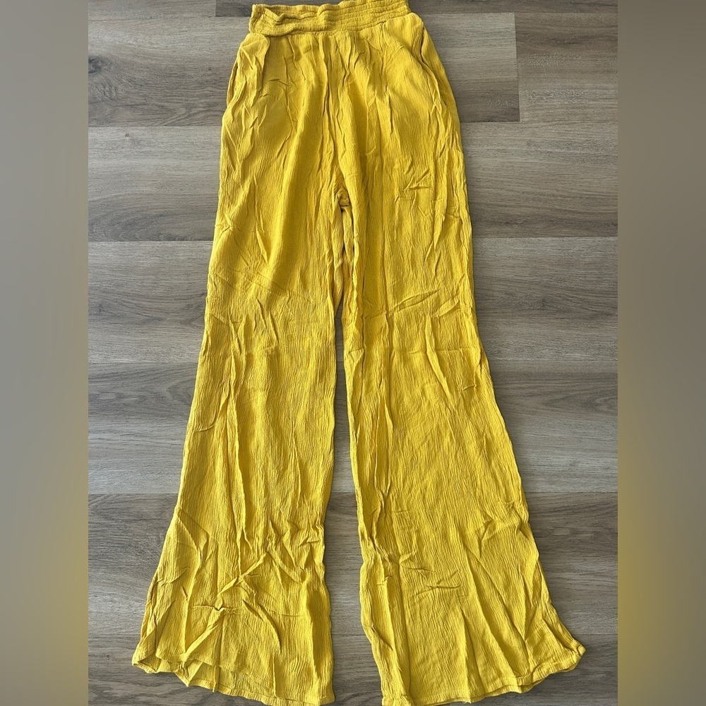 Forever 21 Mustard Yellow Crinkle Wide Leg Pants | Size S- EUC - Picture 2 of 6